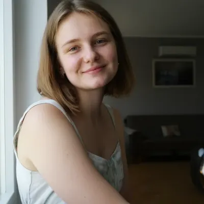 Виктория, 23
